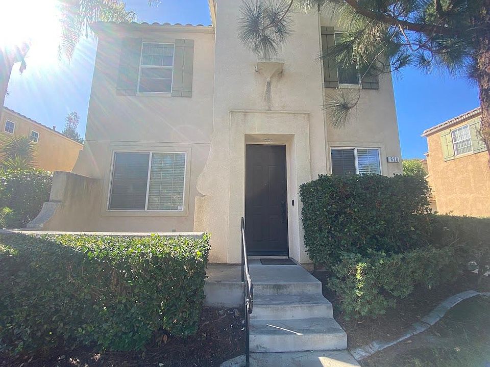 1st image of 928 Mira Lago Way