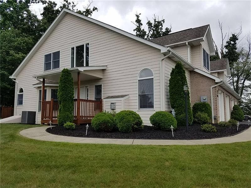 1st image of 1005 Pinnacle Way