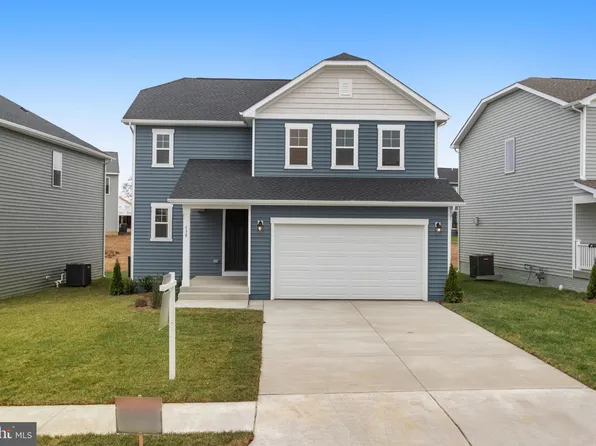 130 7th St, Middletown, VA 22645