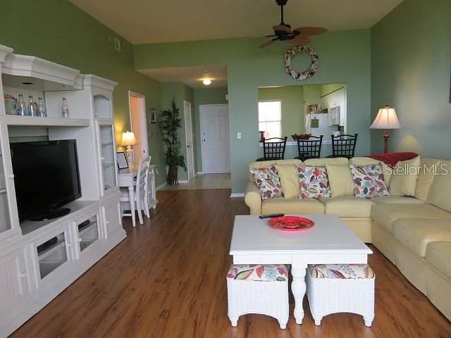 2 bed, 1148 sqft, $3,695 — Photo 4