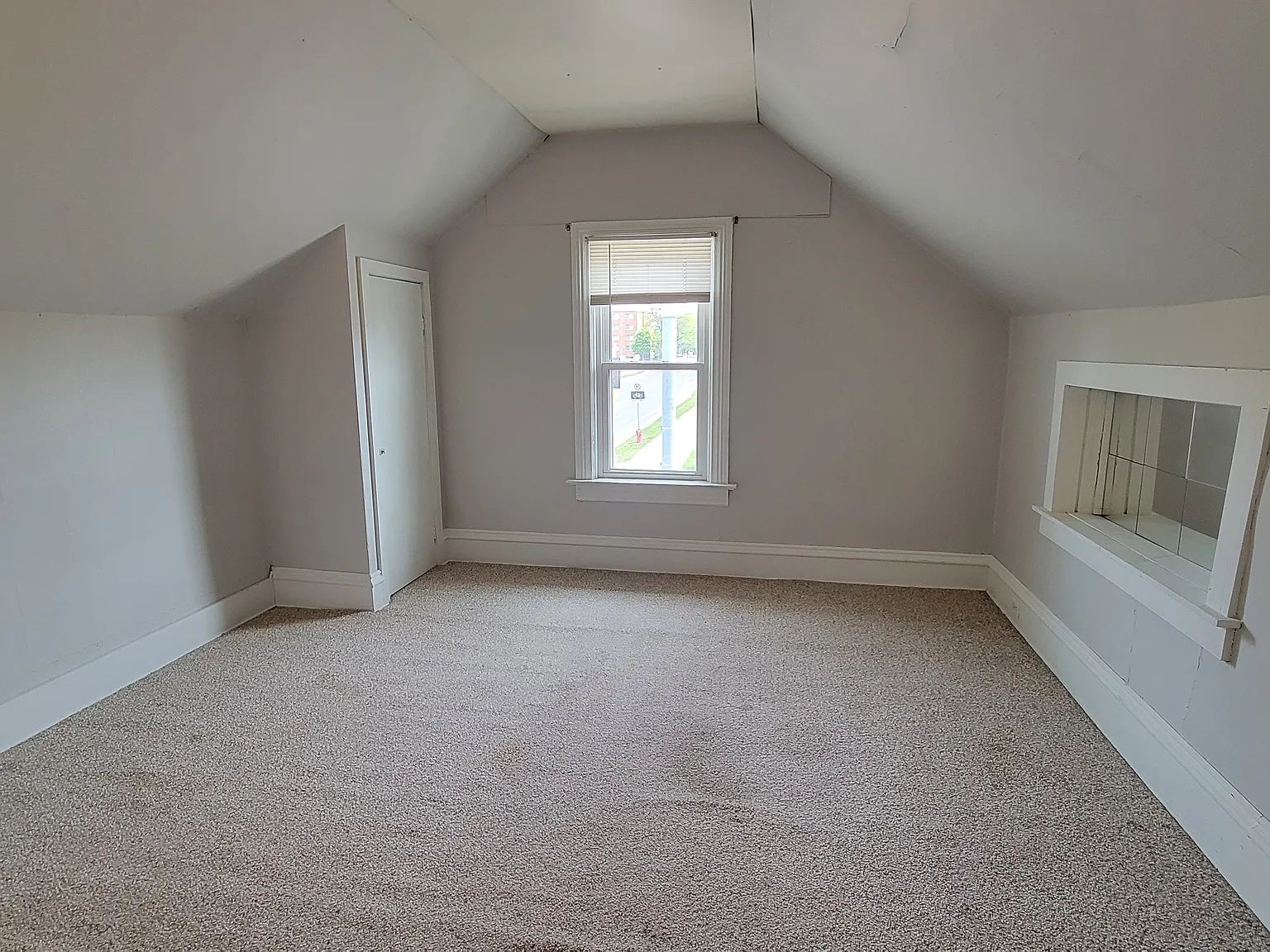 2 bed, $640 — Photo 4