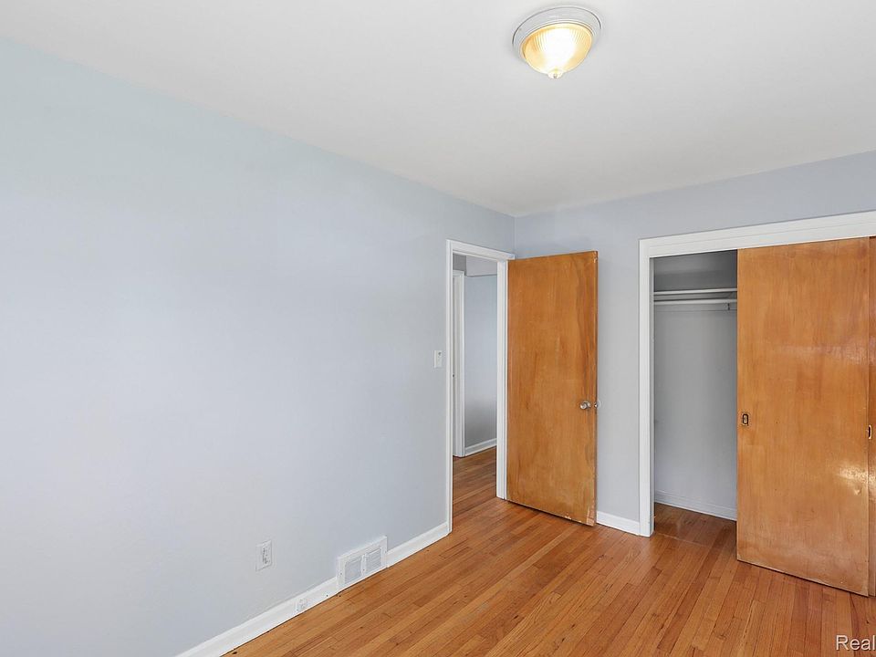 17717 Denby, photo 18