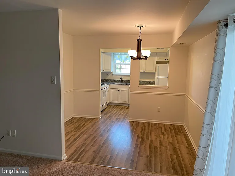 4513-15 Rosemarie Dr — Photo 7