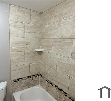 860 NE 35th St — Photo 22