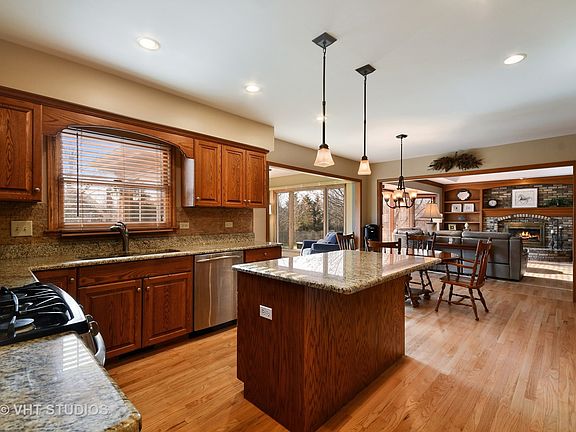 5th image of 748 Tanager Ln