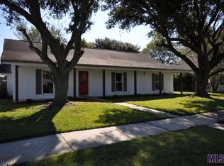 9814 Lawndale Dr, Baton Rouge, LA 70818