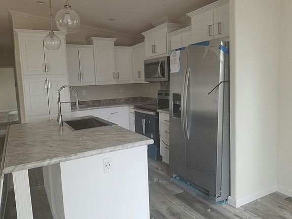 4th image of 2840 Holster Way