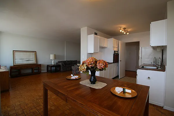 Sold by Hudson View Realty LLC | media 6