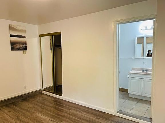 2nd image of 540 Darien Way