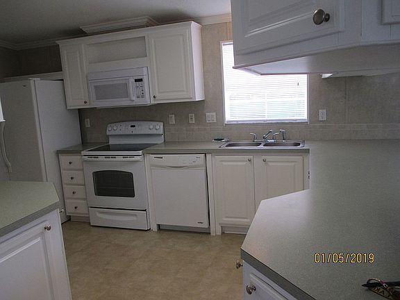 5th image of 315 Saint Charles Ave