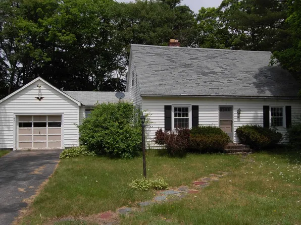 33 Knollcrest Road, Goffstown, NH 03045