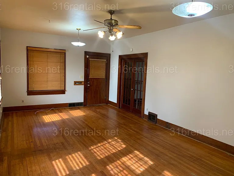 1230 S Fern St — Photo 8