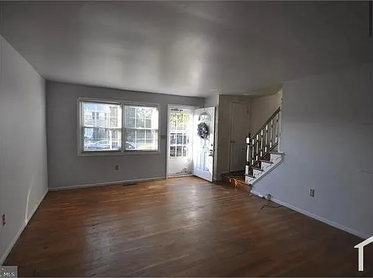 4 bed, $3,000 — Photo 2