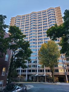 555 W Cornelia Ave APT 1401, Chicago, IL, 60657