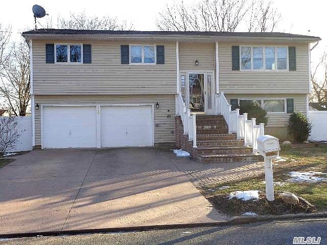 1st image of 112 Maple Ave