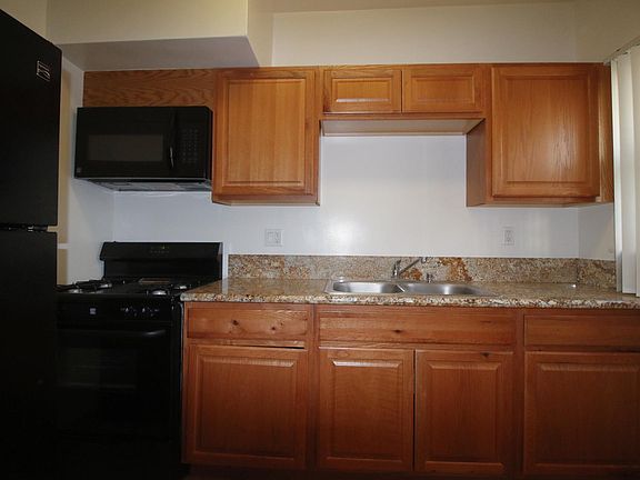 5th image of 777 S Westmoreland Ave APT 209