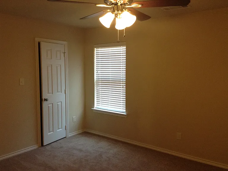 12100 Vista Oak Blvd — Photo 7