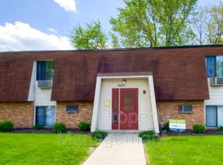 2402 Marquette Rd APT 14, Peru, IL 61354