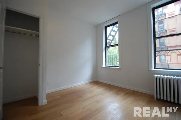 Rented by REAL New York | media 27