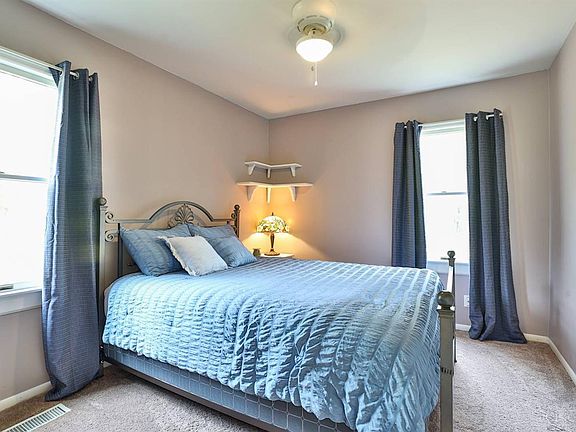 5th image of 10882 Thornview Dr