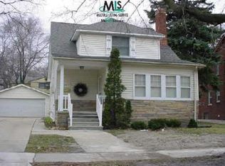 907 W Lockwood Rd, Royal Oak, MI 48067