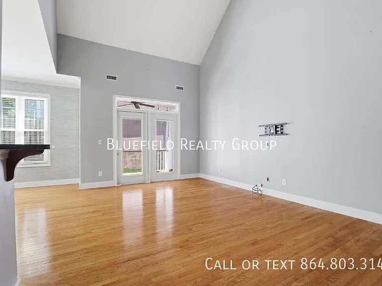 1 Edge Ct #B — Photo 6