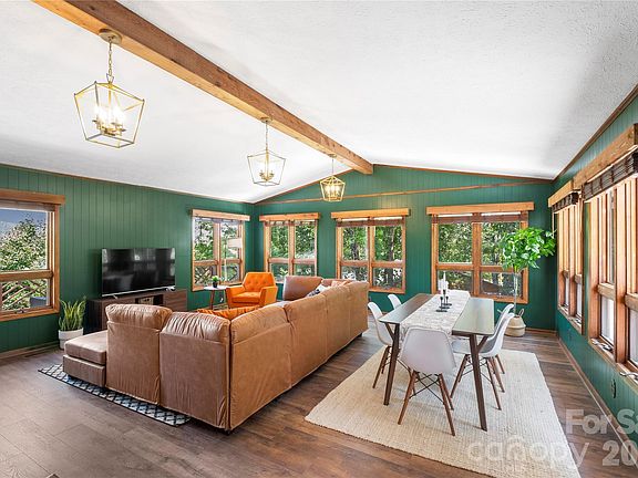 4th image of 5545 Pine Ridge Dr