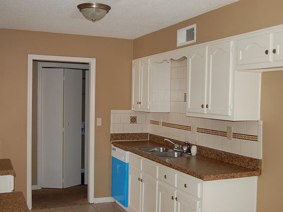 3rd image of 4498 Hickory Branch Dr