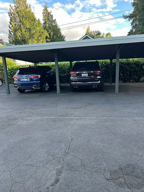 2 bed, 900 sqft, $1,975 — Photo 3