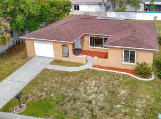 8537 Newton Dr, Port Richey, FL 34668