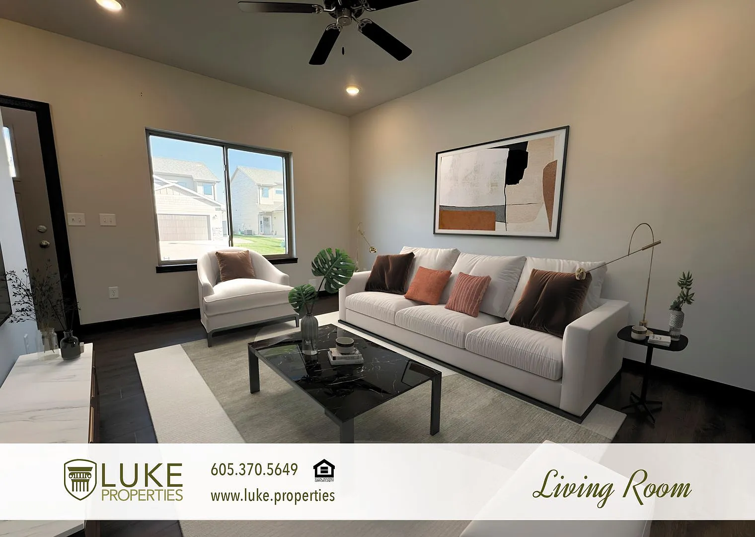 Upscale 3 Bedroom 3 Bathroom Townhome — Photo 3