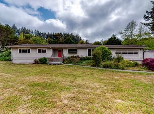 230 Thistle Ln, Eureka, CA 95503