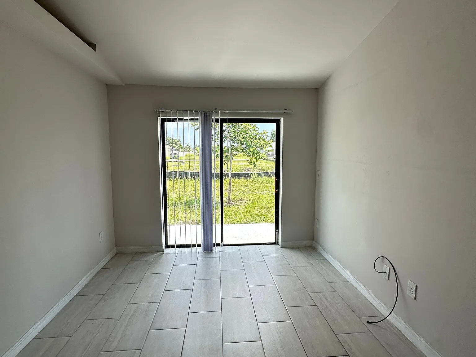 3 bed, 2.0 bath, 1200 sqft, $1,500 — Photo 3