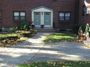 5715 246th Cres, Douglaston, NY 11362