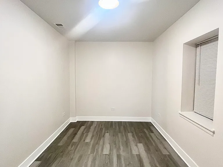 2258 S Sacramento Ave #1 — Photo 9