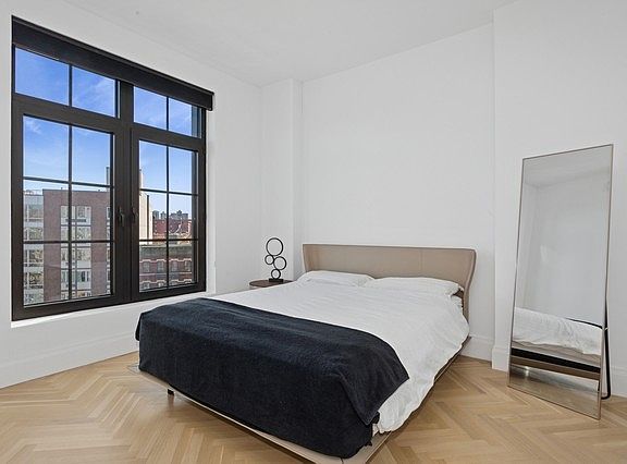 3rd image of 300 W 122nd St APT 8F