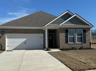 150 Arrowwood Trl, Oakland, TN 38060