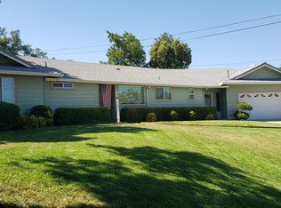 2180 Oak Ridge Dr, Redding, CA 96001