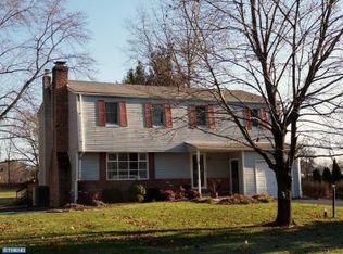 84 Blue Jay Rd, Chalfont, PA 18914