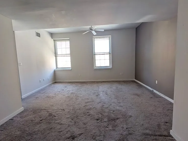 24-30 S Bank St #201 — Photo 8
