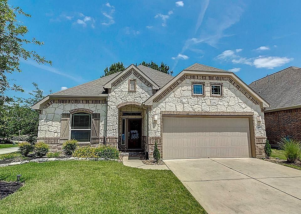 1st image of 18 Arrowfeather Pl