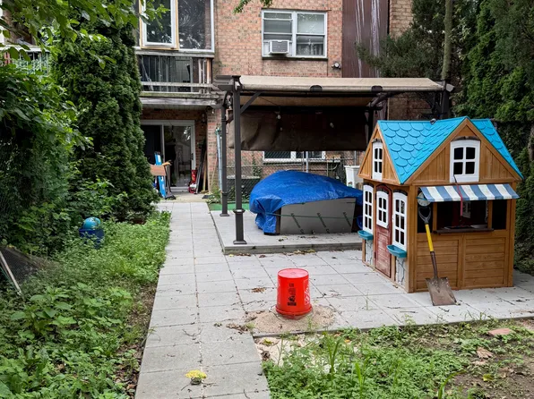 119-49 Sixth Avenue image 4 of 49