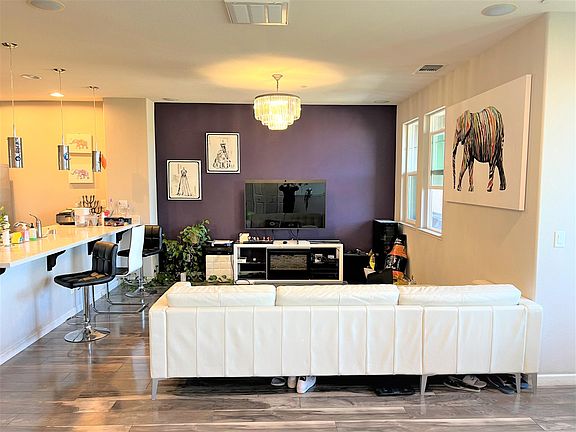 2nd image of 1431 Mercado Way #1431