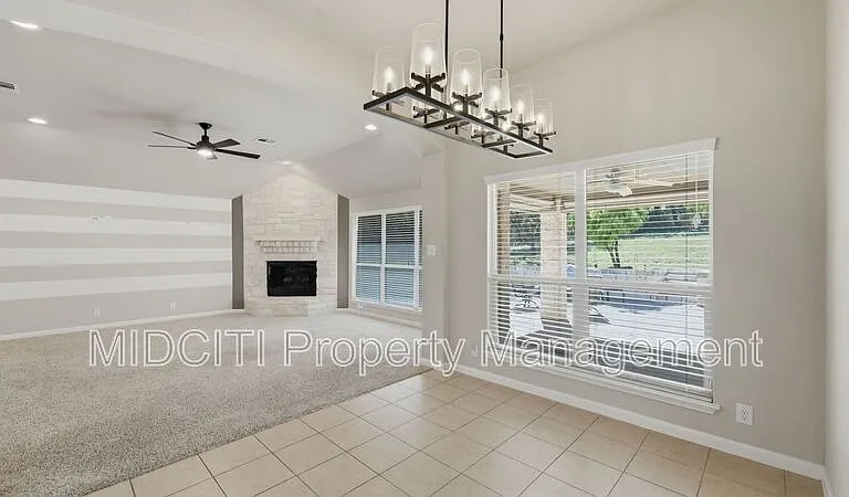 842 Santa Cruz — Photo 12