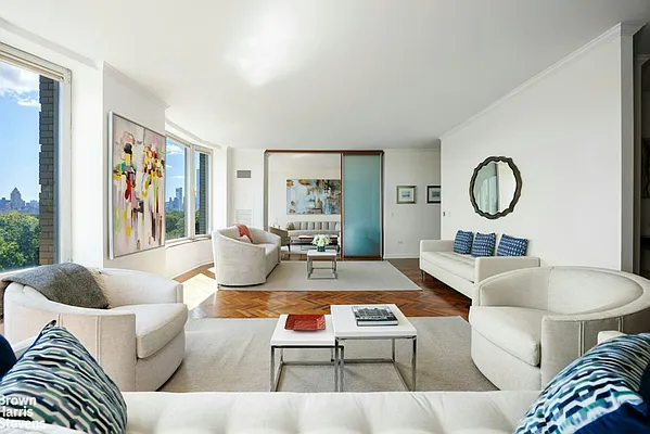 Living room, photo 3