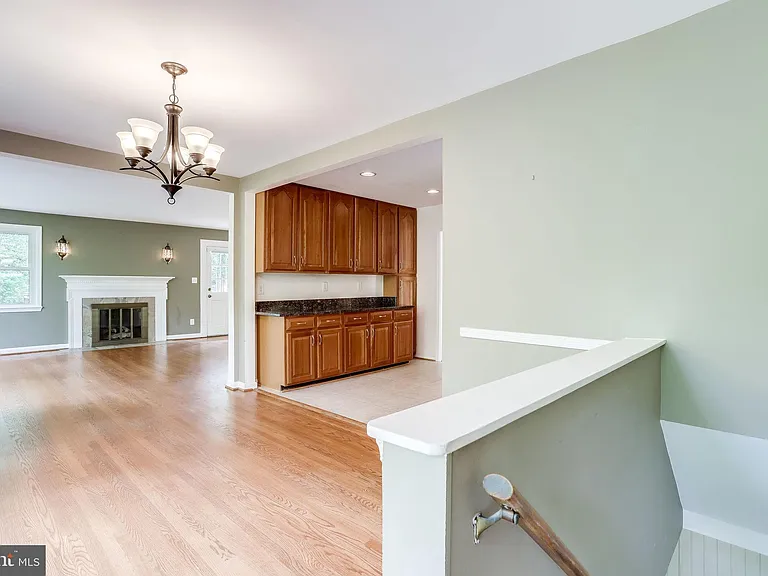 5225 Old Dominion Dr — Photo 25