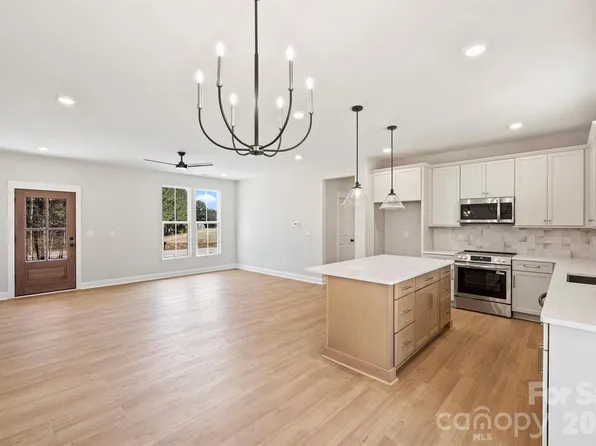 2279 Lee Lawing Rd, Lincolnton, NC 28092