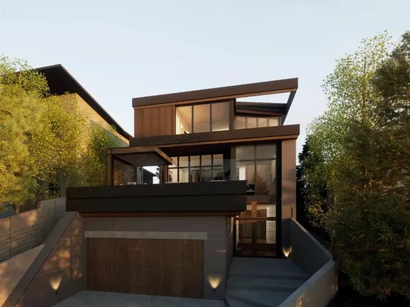 1308 W 17a St NW, Calgary, AB T2N 2E9