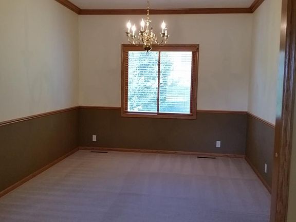 4th image of 306 Longwood Dr