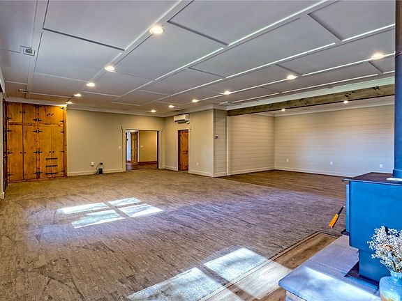 35th image of 225 Whetstone Mountain Rd